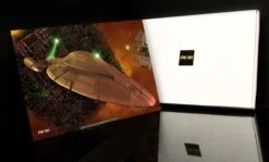 Star Trek: Voyager Ships Of The Line Armored Voyager Acrylic -T-shirt Store SOTL ArmoredVoyager Acrylic Box Mockup