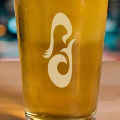 Star Trek: Picard La Sirena Laser Engraved Pilsner Glass -T-shirt Store ST P LSH Pint Glass NonPersonalized RO