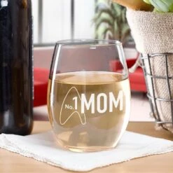 Star Trek: Picard No.1 Mom Laser Engraved Stemless Wine Glass