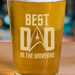 Star Trek: The Original Series Best Dad In The Universe Laser Engraved Pint Glass -T-shirt Store ST TOS BDADHP Pint Glass RO